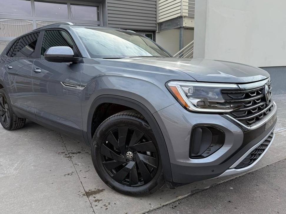 VOLKSWAGEN ATLAS CROSS SPORT 2025 1V2JE2CA6SC204405 image